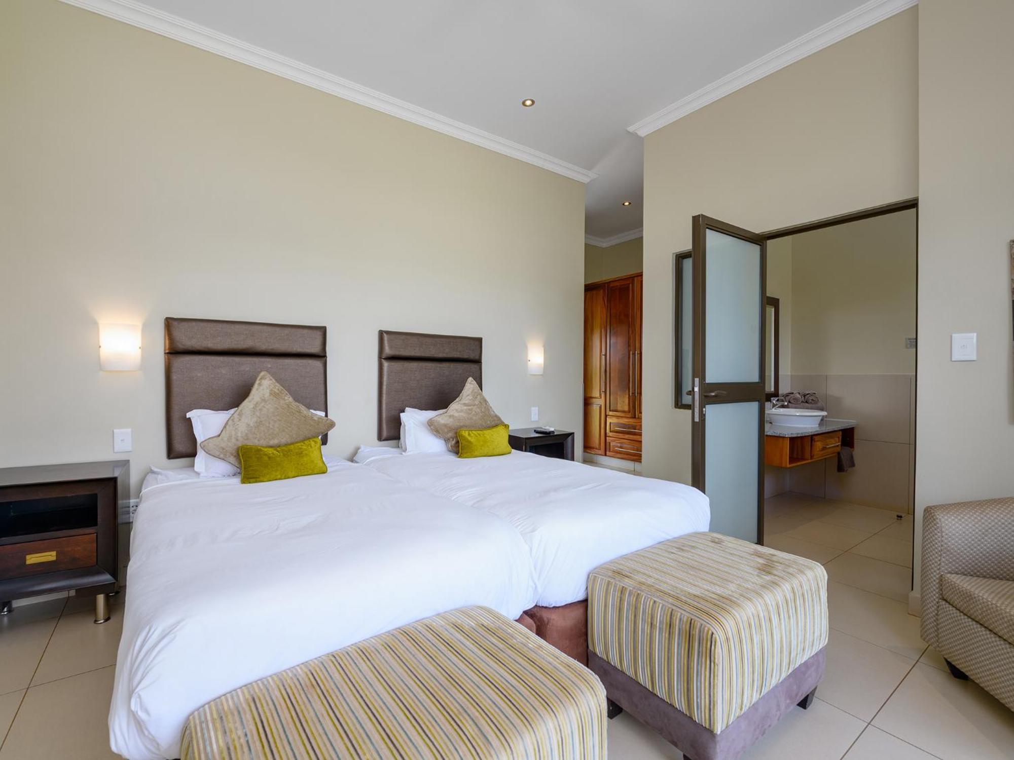 Monomotapa Village @ Legend Golf And Safari Resort Golders Green Экстерьер фото